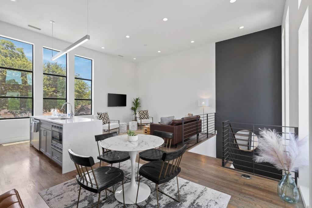 Beautiful Perfectly Located Luxury 2 Bed Townhome Dallas Ngoại thất bức ảnh