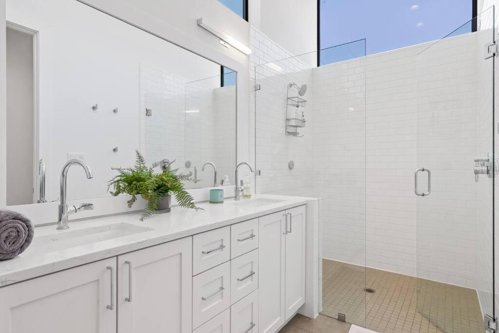Beautiful Perfectly Located Luxury 2 Bed Townhome Dallas Ngoại thất bức ảnh
